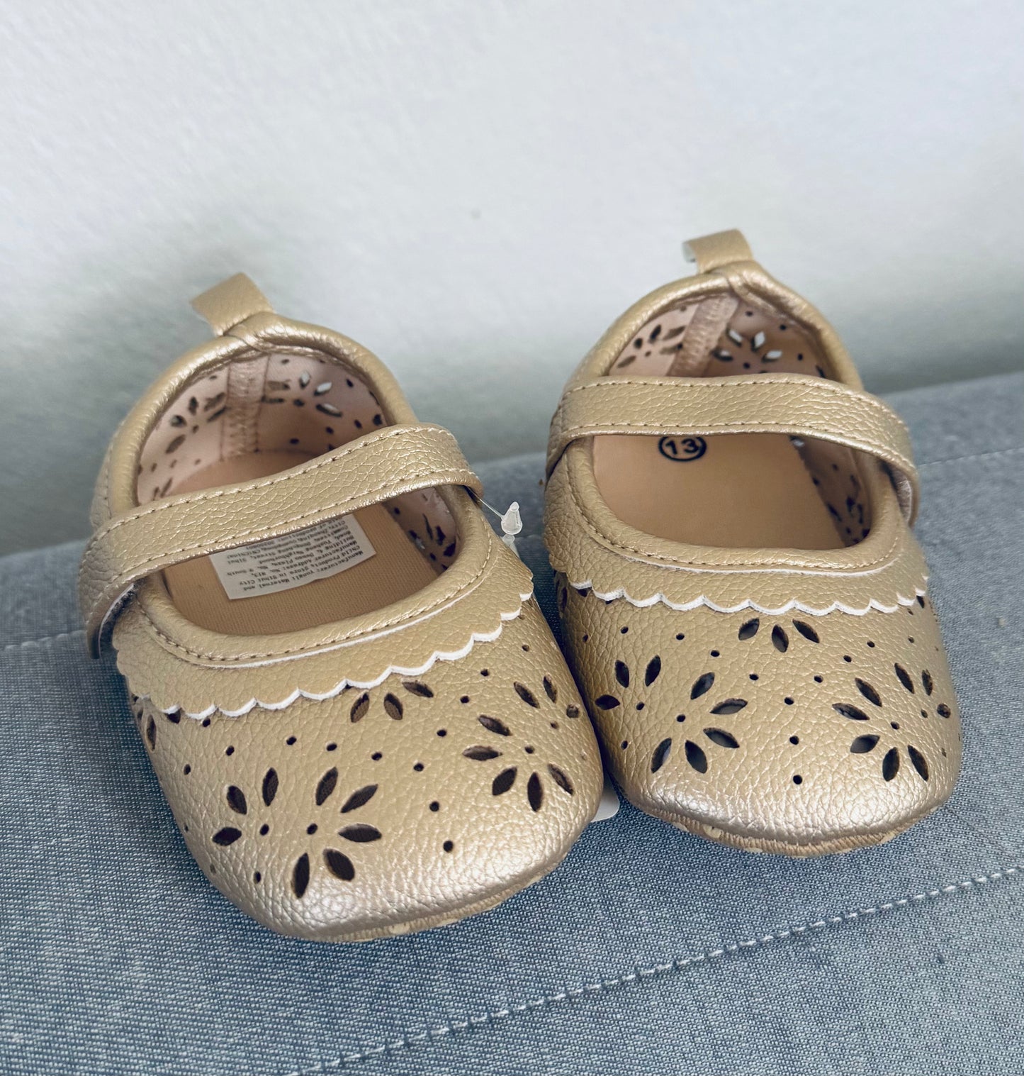 Zapatitos dorados